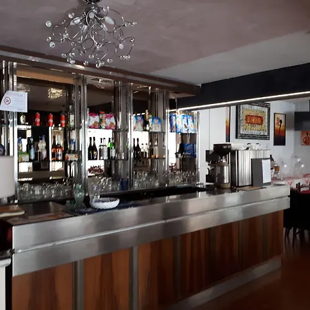 Emanuela Hotel