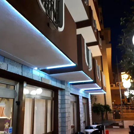 Ξενοδοχείο Emanuela 2*
